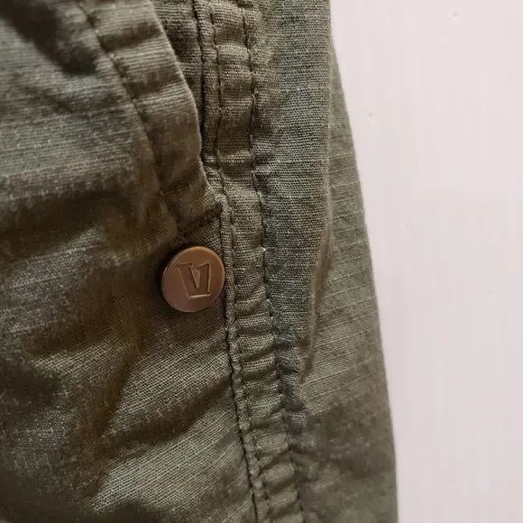 Vuori Ripstop Women's size Medium activewear hiking casual 28" inseam army green - Picture 7 of 9